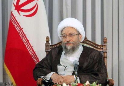 آملی لاریجانی: هرگونه صدا یا رفتار تفرقه‌انگیز در خدمت تقویت جبهه‌ صهیونیسم است