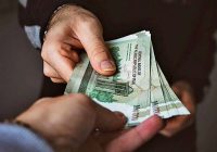 تورم می‌تازد، حقوق ۲۰ درصد بالا می‌رود