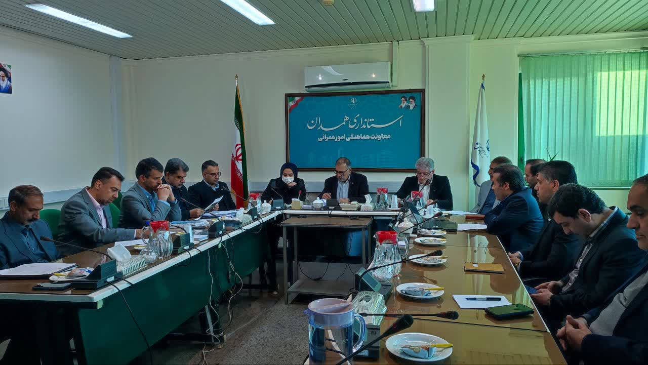 اولویت شماره یک همدان ، تامین آب شرب/ آب رودخانه در فصول غیر زارعی باید به مصرف شرب برسد