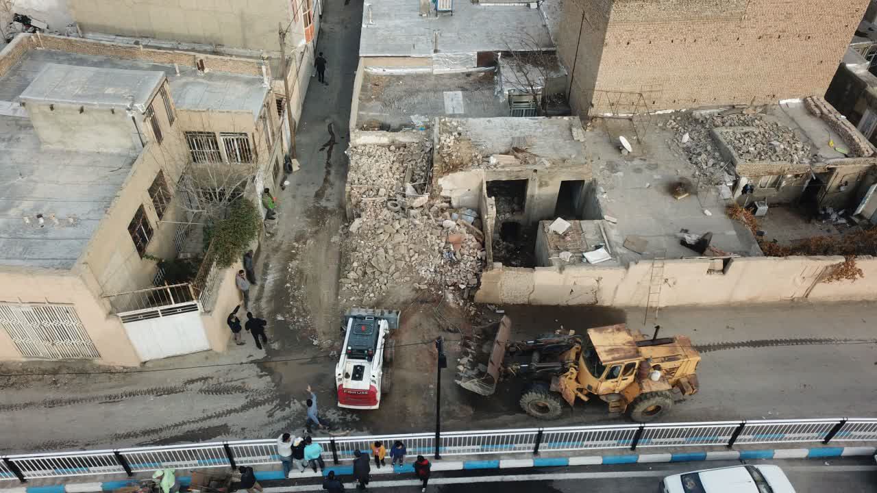 دومین تملک و تخریب ملک در مسیر ایجاد راه دسترسی جدید بلوار شهید آیتالله رئیسی