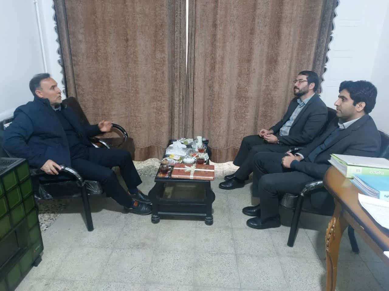 دیدار مدیرکل کتابخانه‌های عمومی استان همدان با نماینده مردم ملایر در مجلس شورای اسلامی