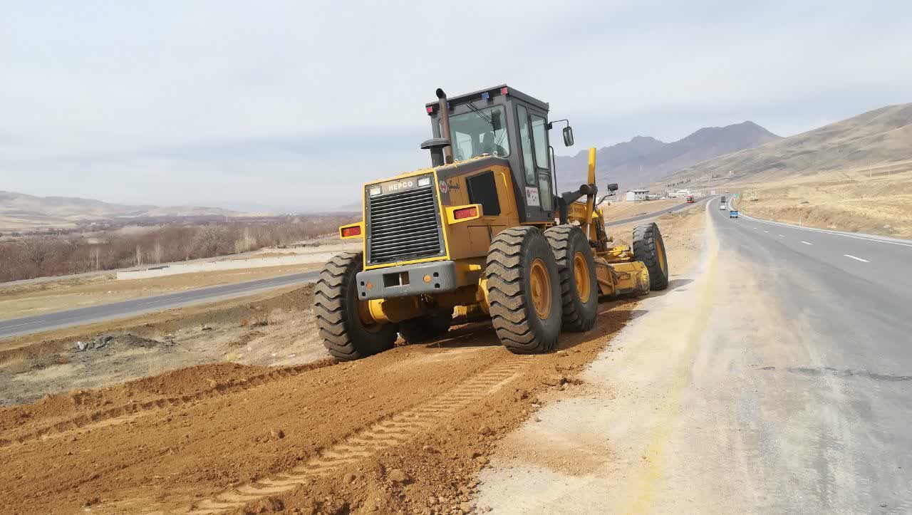 استقرار ۳۴ گروه راهداری در جادههای همدان/ طرح ارتقای ایمنی محورها برای استقبال از مسافران